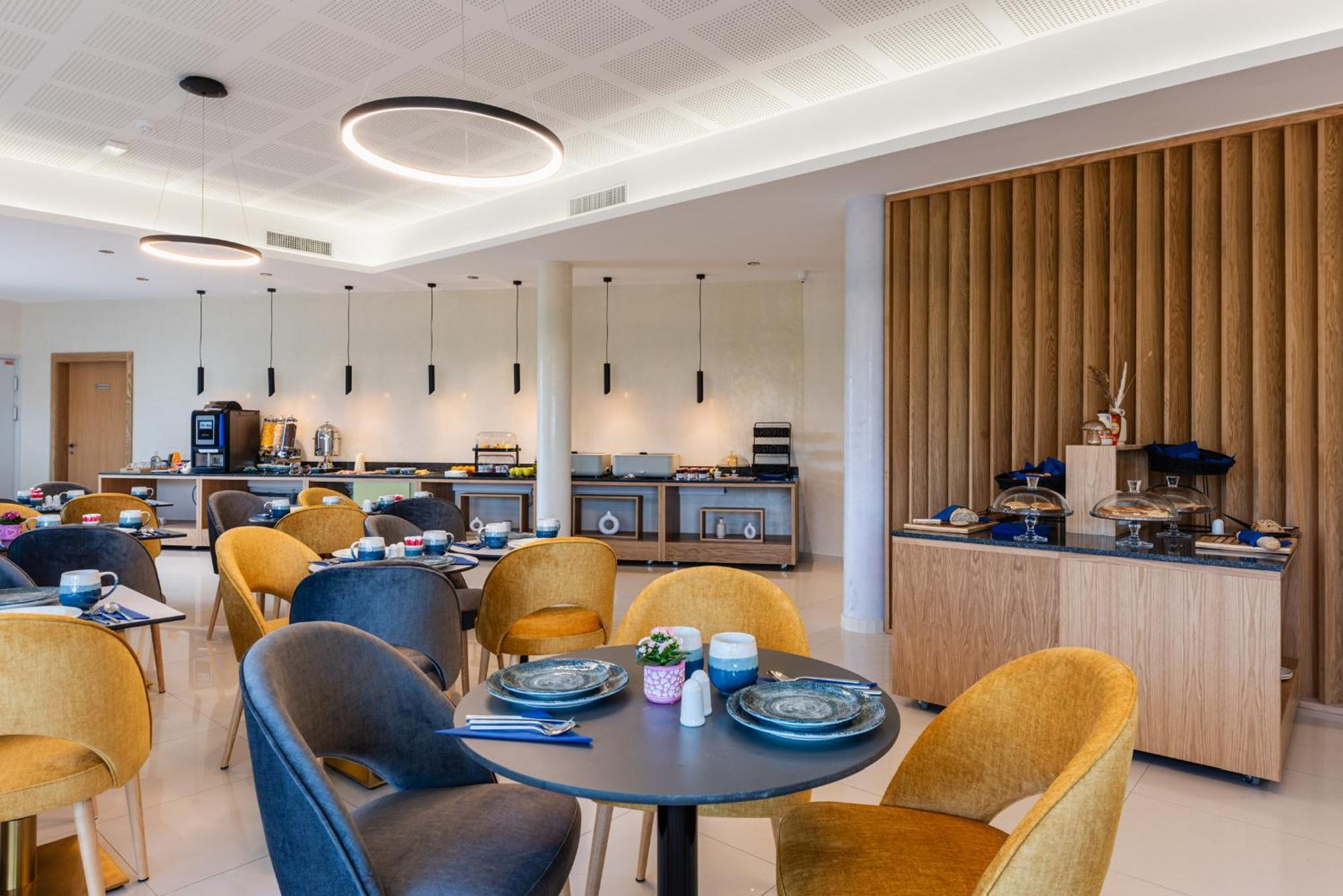 Brit Hotel Privilege Paris Rosny-Sous-Bois Exterior photo