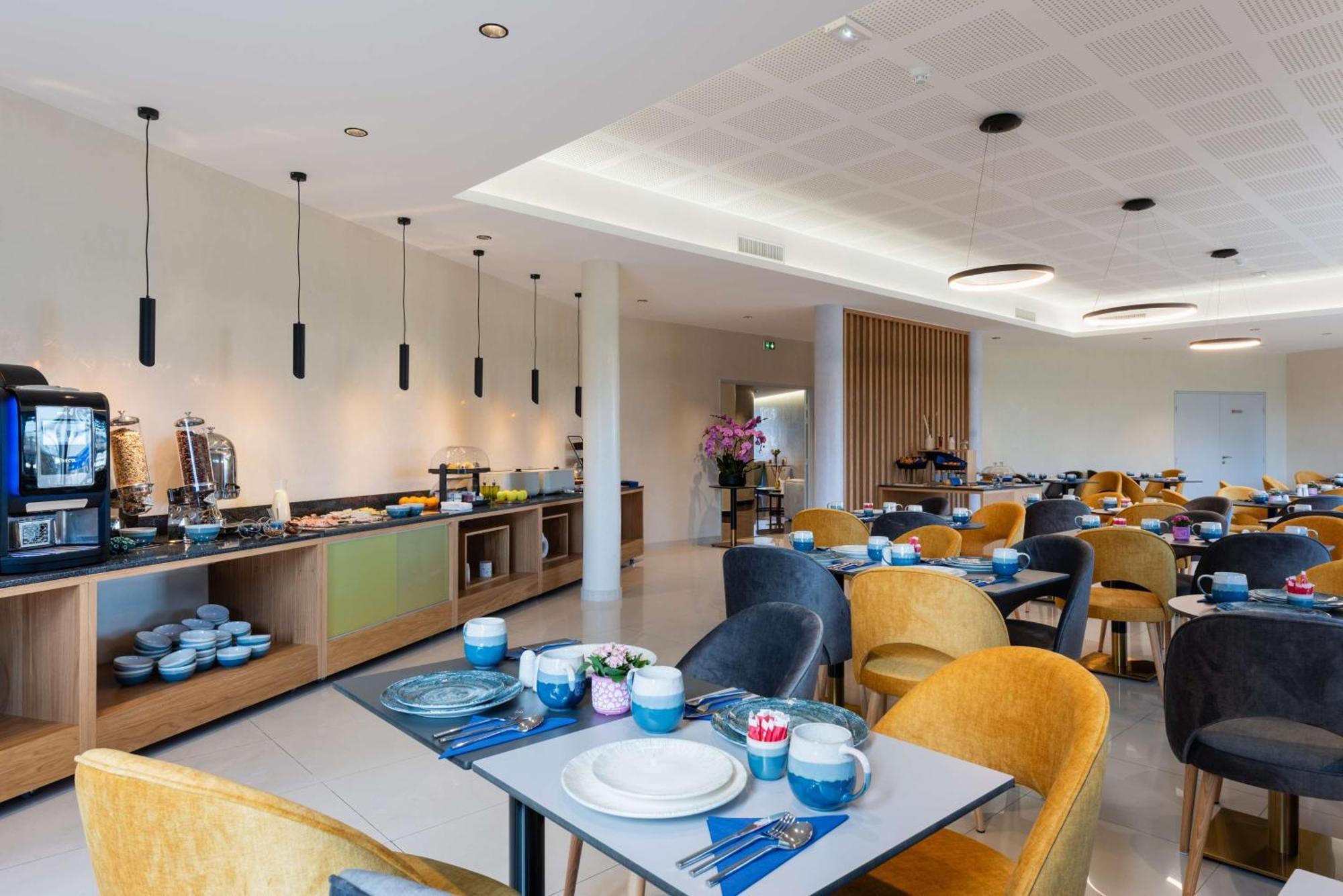 Brit Hotel Privilege Paris Rosny-Sous-Bois Exterior photo