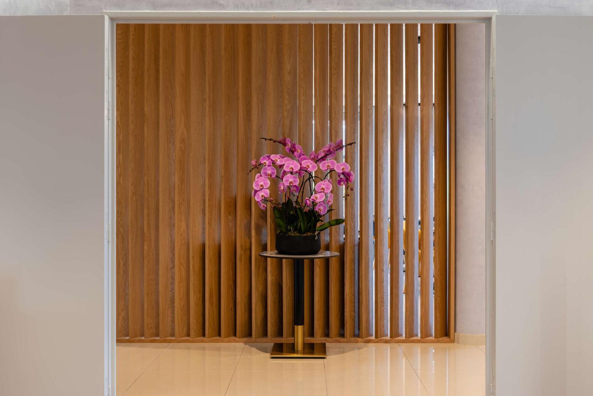 Brit Hotel Privilege Paris Rosny-Sous-Bois Exterior photo